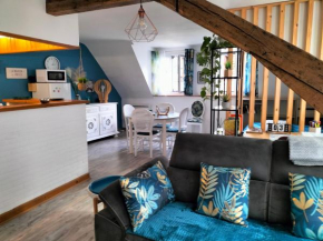 La Roseraie, loft 3 étoiles, calme et ensoleillé au pied des Pyrénées